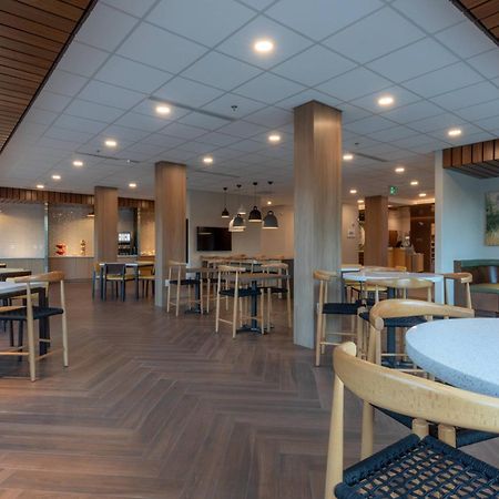 Fairfield By Marriott Inn & Suites Ревелстоук Екстериор снимка