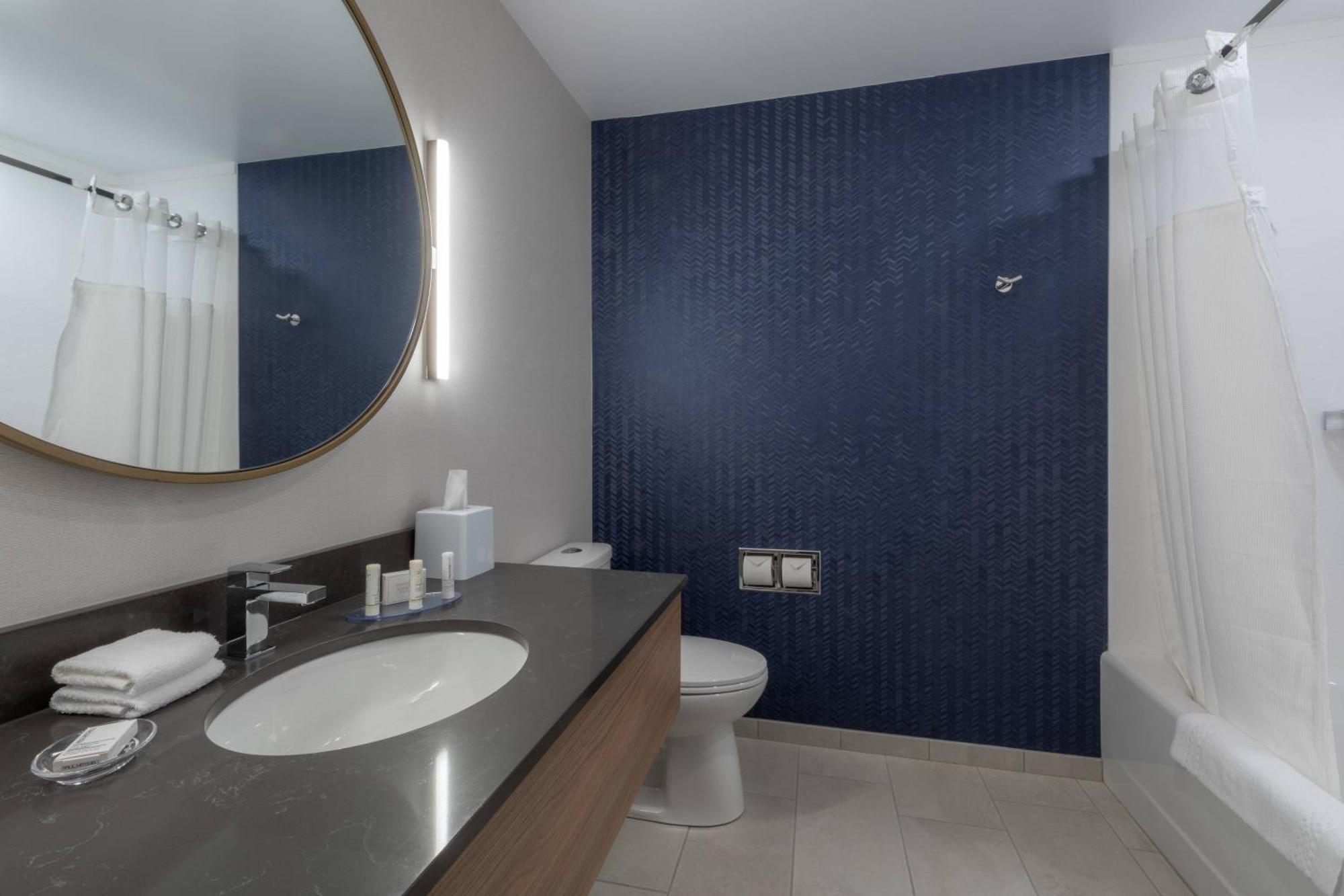 Fairfield By Marriott Inn & Suites Ревелстоук Екстериор снимка