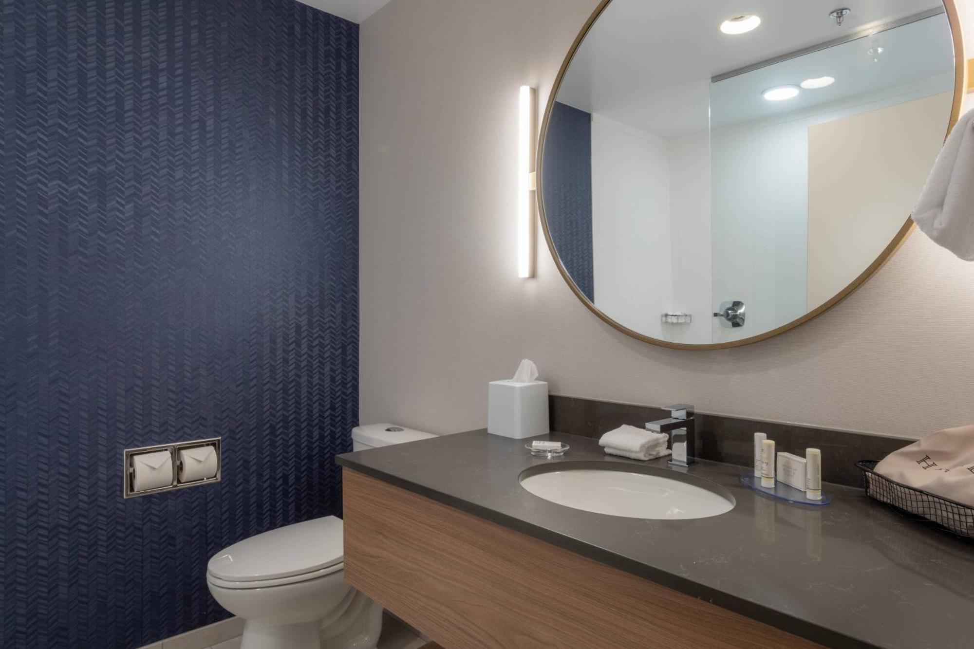 Fairfield By Marriott Inn & Suites Ревелстоук Екстериор снимка